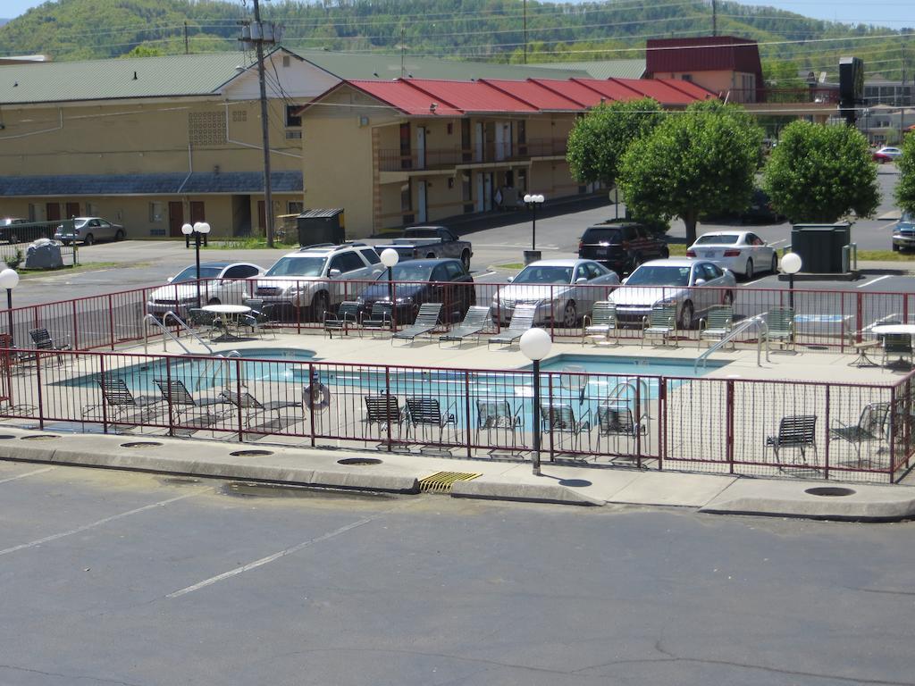 River Place Inn Pigeon Forge Extérieur photo